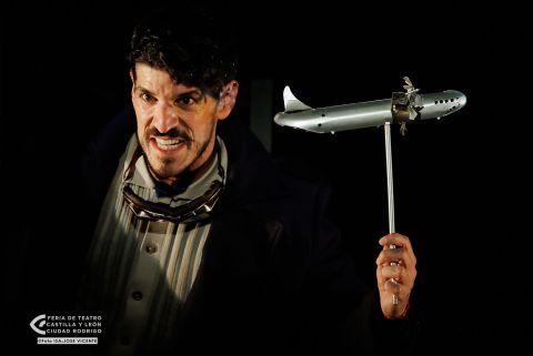 "Leo" - TEATRO DE PONIENTE — foto 12 de 13