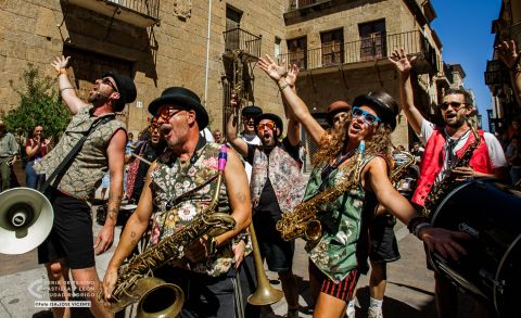 "Flow!!!" - EL PUNTILLO CANALLA BRASS BAND — foto 9 de 10