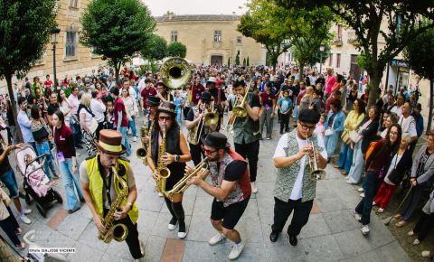 "Flow!!!" - EL PUNTILLO CANALLA BRASS BAND — foto 2 de 18