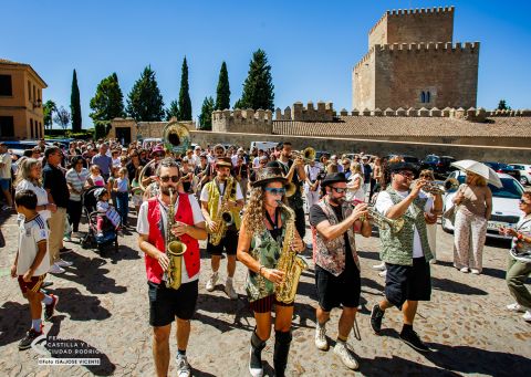 "Flow!!!" - EL PUNTILLO CANALLA BRASS BAND — foto 3 de 10