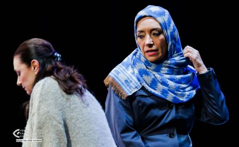 "Llueve y hace sol en París" - TRANVÍA TEATRO — foto 8 de 11