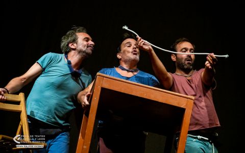 "Odisea" - COMPANHIA DO CHAPITÔ — foto 4 de 11