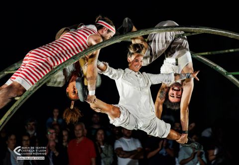 "Play Time" - CHISGARABÍS & KANBAHIOTA — foto 4 de 13